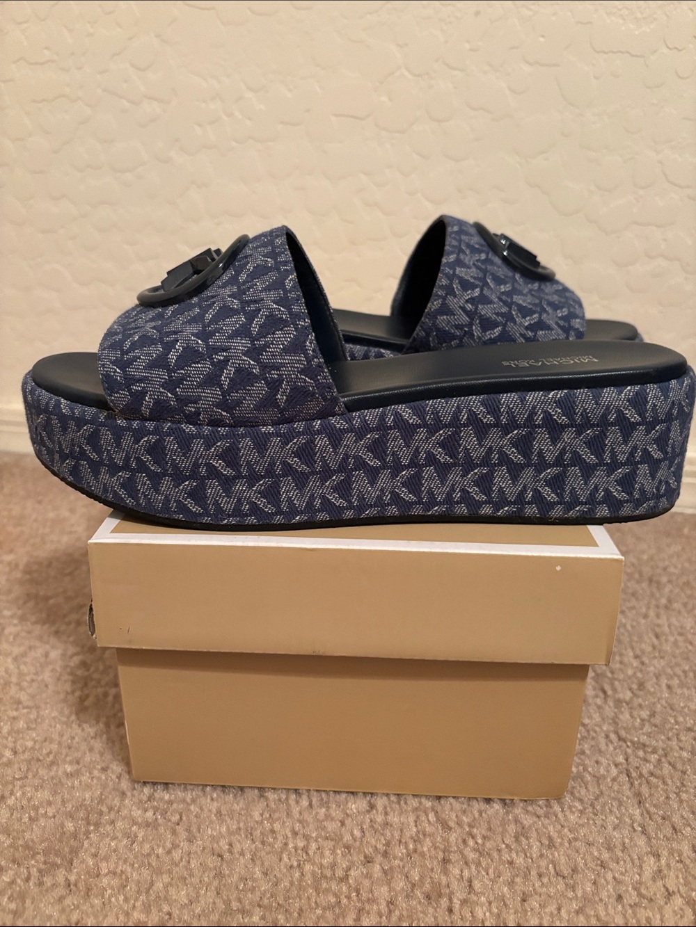Michael Kors Blue MK Logo Denim-Pattern Slide Sandals - Picture 4 of 4